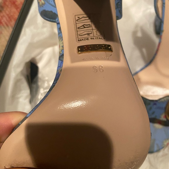 🎁 BLACK FRIDAY SALE 🎁Authentic Gucci Blue Floral Block Heel - Picture 7 of 11